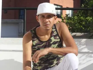 AlexButone free cam