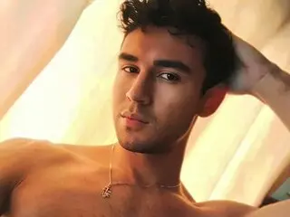 AxelGroot pictures porn