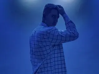 DanielSpecter shows live