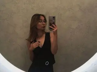 EmilyVorel nude toy