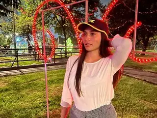 HannaLaurence livejasmine toy