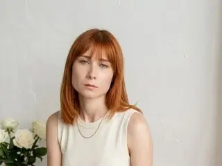 KiraSunley live online