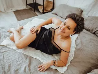LauraOwen webcam sex