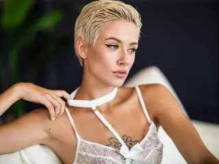 MargoHum nude online