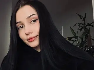 TeneshaLaton livejasmin show