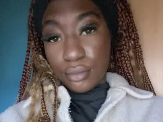 Yourebonybae live cam